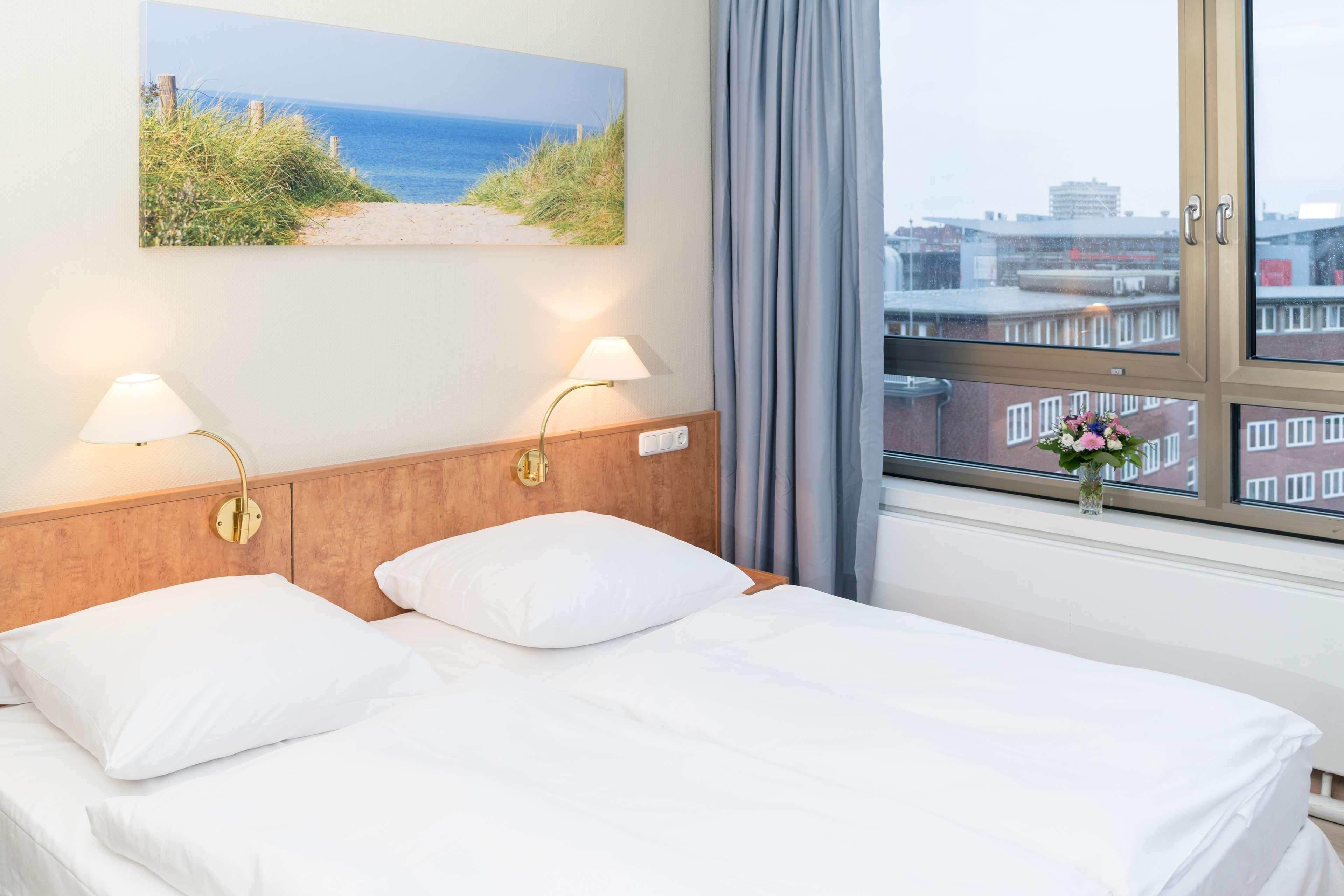 Hotel Astor Kiel By Campanile Екстериор снимка
