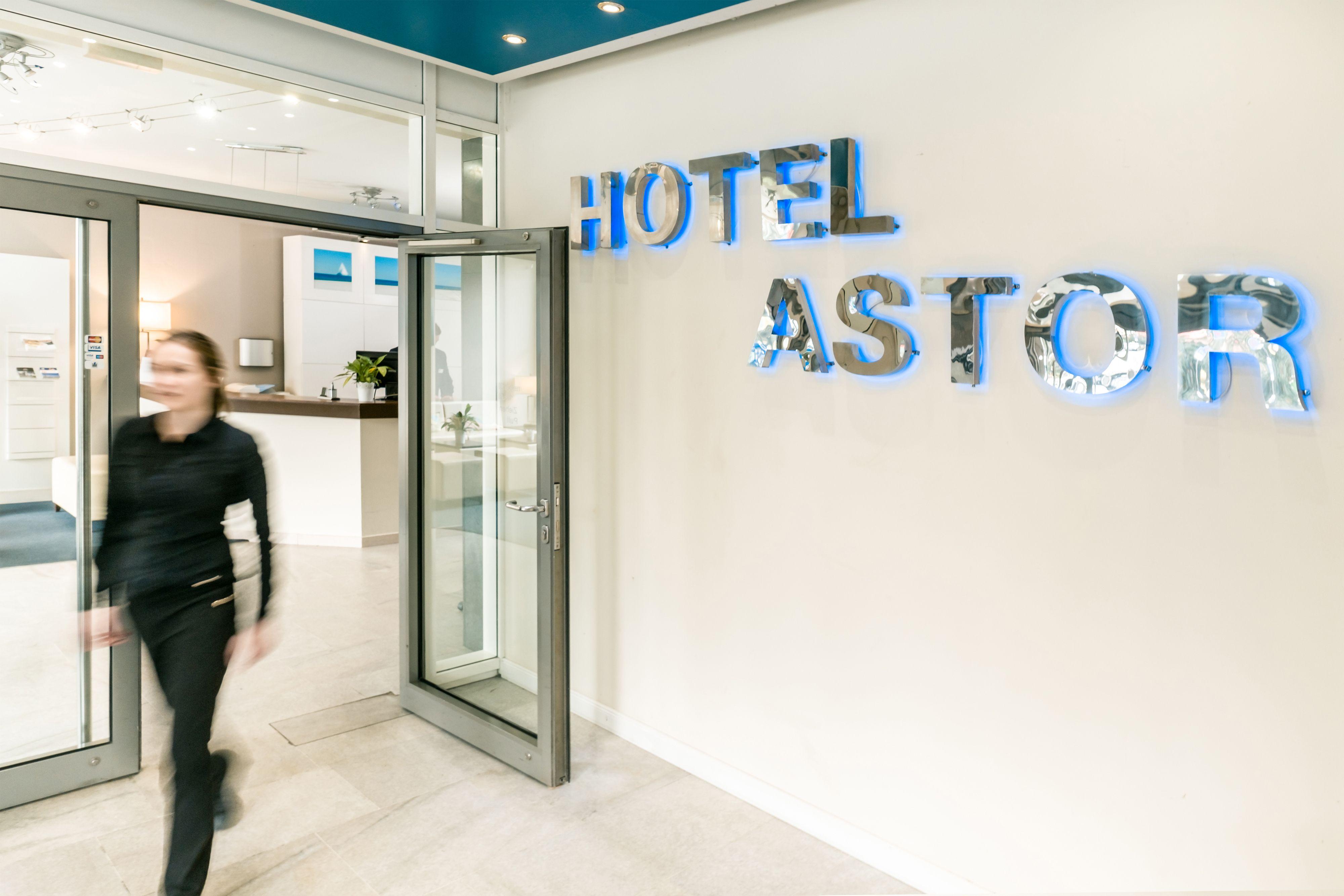 Hotel Astor Kiel By Campanile Екстериор снимка