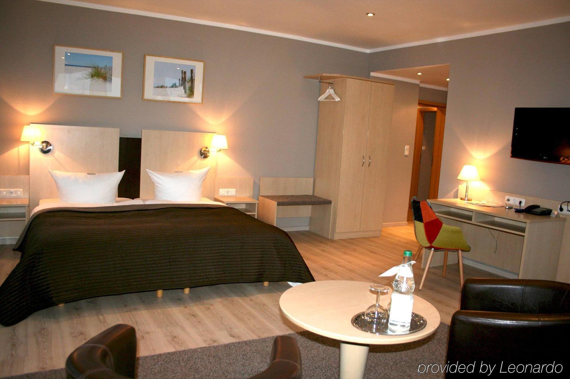 Hotel Astor Kiel By Campanile Екстериор снимка