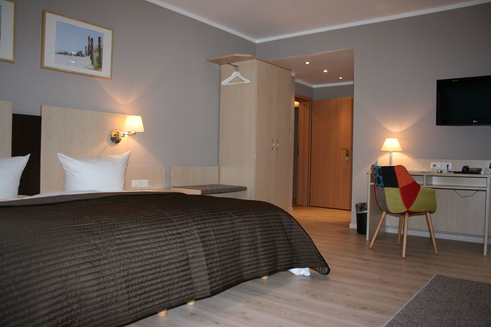 Hotel Astor Kiel By Campanile Екстериор снимка