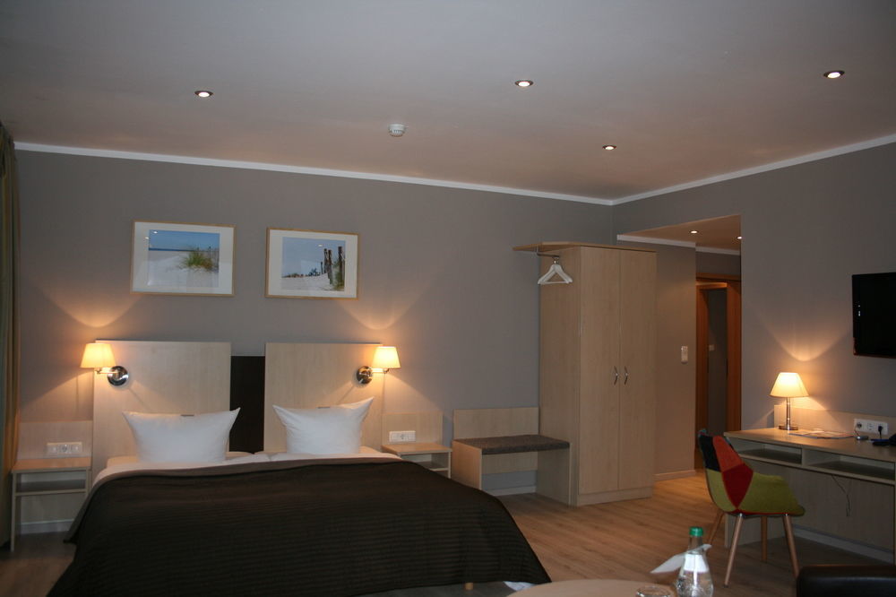 Hotel Astor Kiel By Campanile Екстериор снимка